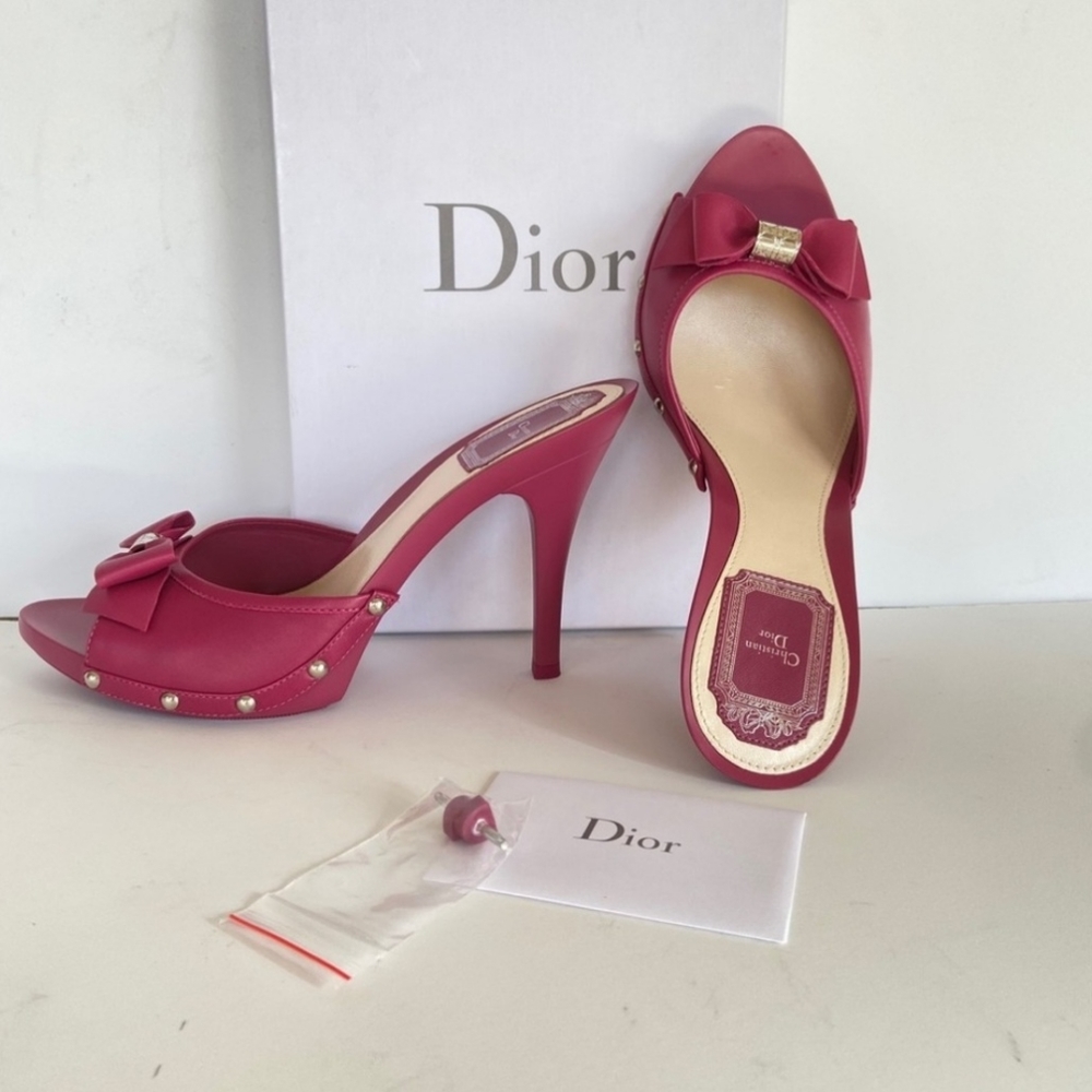 Christian Dior So Dior raspberry pink sandals